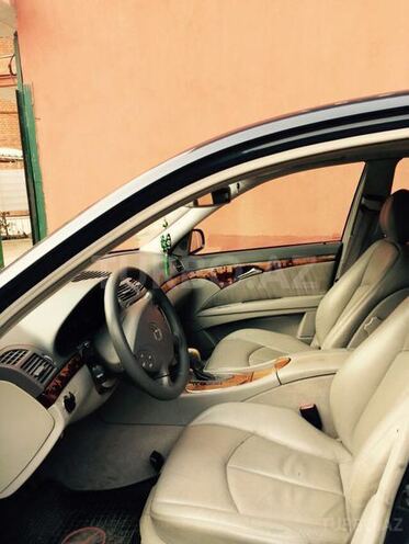 Mercedes E 220 2002, 249,000 km - 2.2 l - Lənkəran