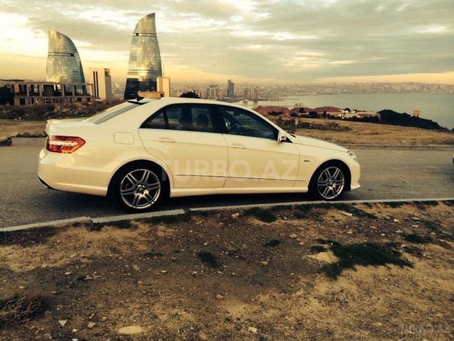 Mercedes E 350 2012, 69,379 km - 3.5 l - Bakı