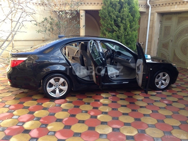 BMW 525 2006, 237,000 km - 2.5 l - Bakı