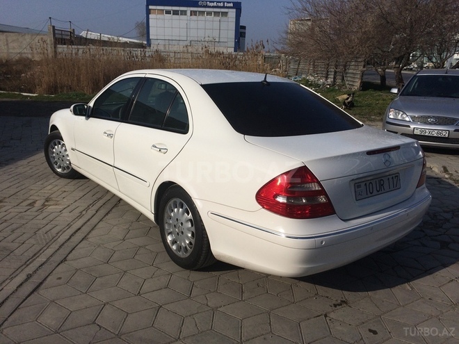 Mercedes E 320 2002, 200,000 km - 3.2 л - Bakı
