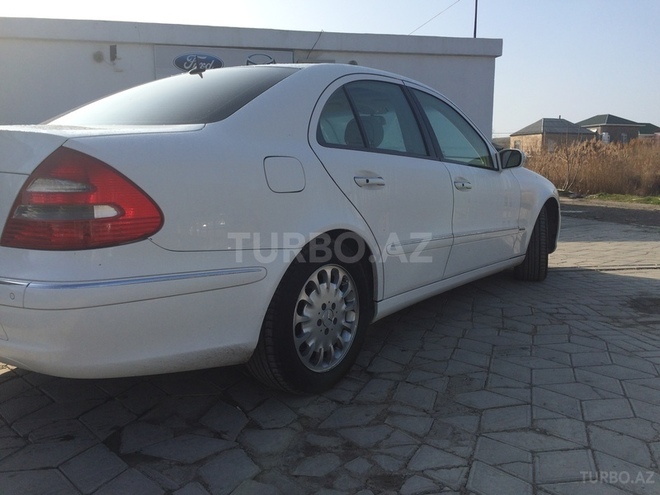 Mercedes E 320 2002, 200,000 km - 3.2 л - Bakı