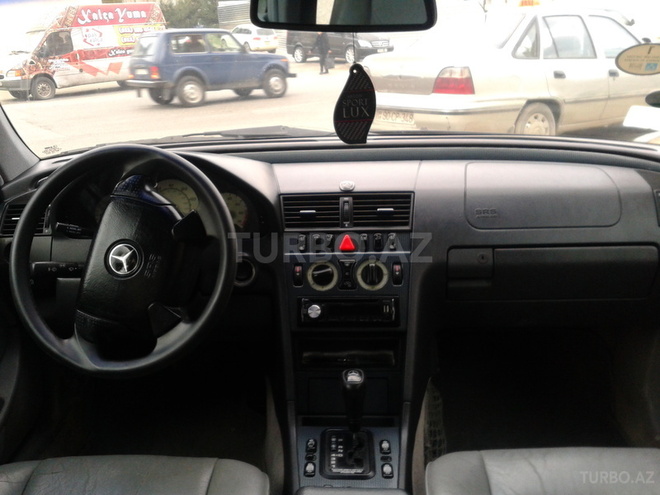 Mercedes C 230 1999, 166,000 km - 2.3 l - Bakı