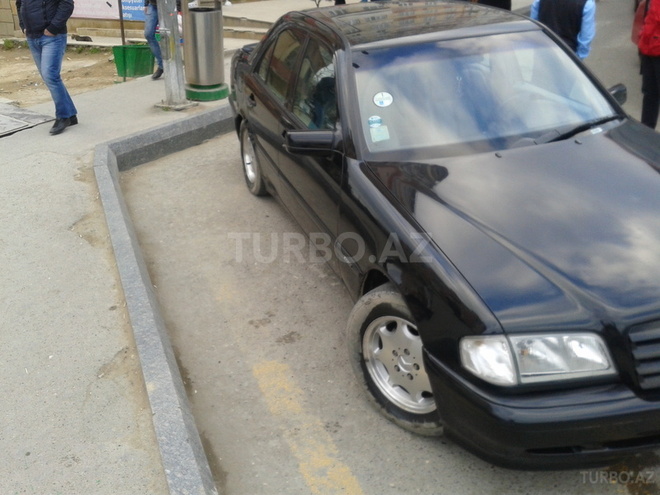 Mercedes C 230 1999, 166,000 km - 2.3 l - Bakı
