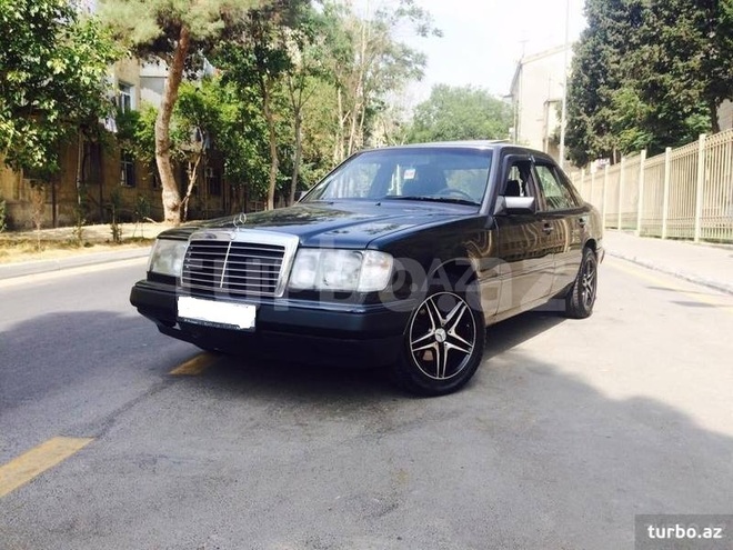 Mercedes E 250 1992, 430,000 km - 2.5 l - Bakı