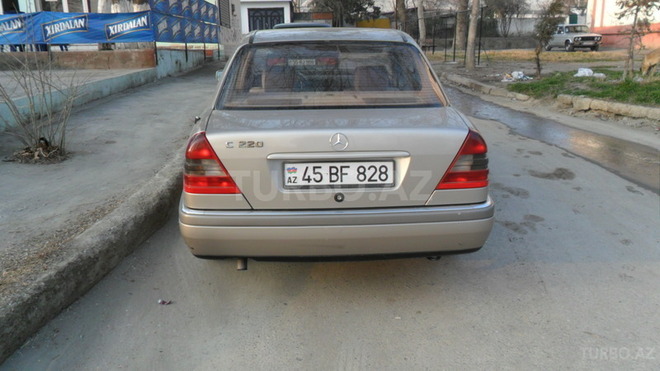 Mercedes C 220 1994, 211,578 km - 2.2 l - Mingəçevir