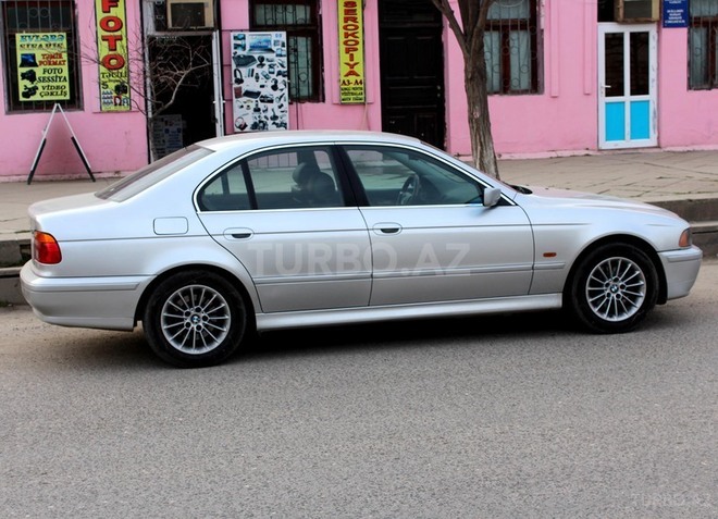 BMW 525 2002, 215,000 km - 2.5 l - Bakı