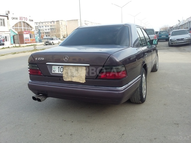 Mercedes E 200 1994, 287,000 km - 2.0 л - Sumqayıt