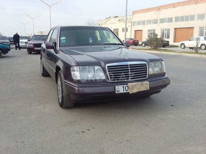 Mercedes E 200 1994, 287,000 km - 2.0 л - Sumqayıt