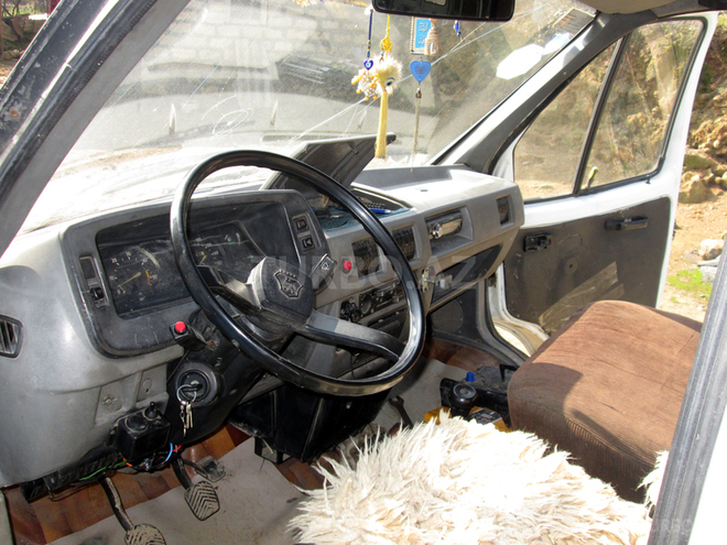 GAZ 330202-740 1999, 670,050 km - 2.4 l - Astara
