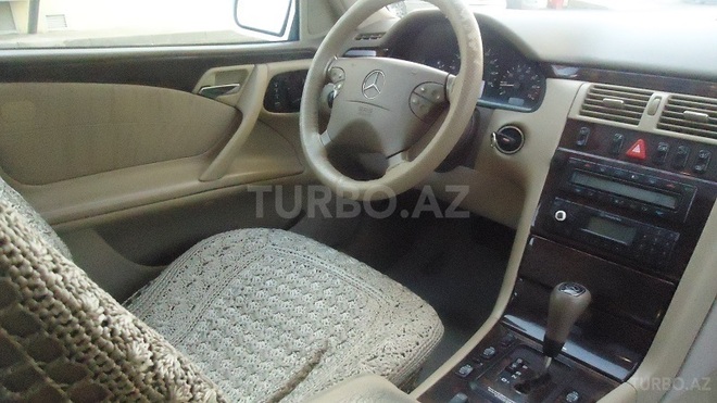 Mercedes E 320 2000, 253,500 km - 3.2 l - Bakı