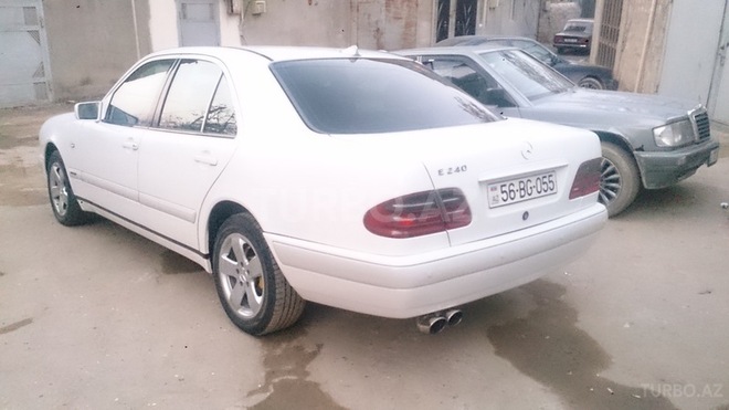Mercedes E 240 1998, 320,000 km - 2.4 l - Bakı