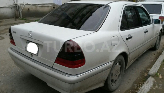Mercedes C 240 1997, 200,000 km - 2.4 l - Bakı