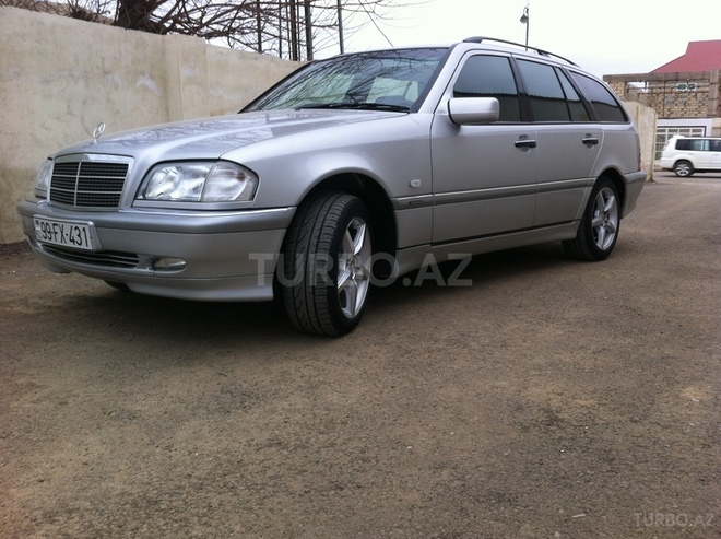 Mercedes C 220 1999, 30,000 km - 1.4 l - Biləsuvar