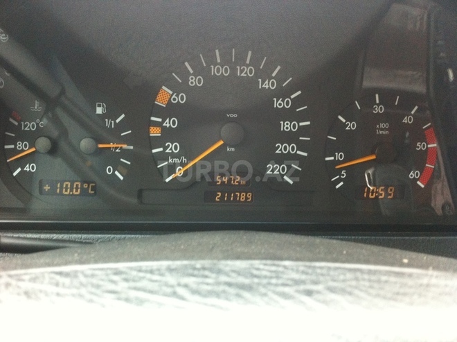 Mercedes C 220 1999, 30,000 km - 1.4 l - Biləsuvar
