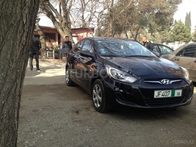 Hyundai Accent 2012, 32,000 km - 1.4 l - Bakı