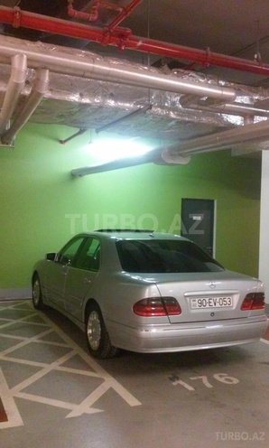 Mercedes E 270 2000, 205,762 km - 2.7 л - Bakı
