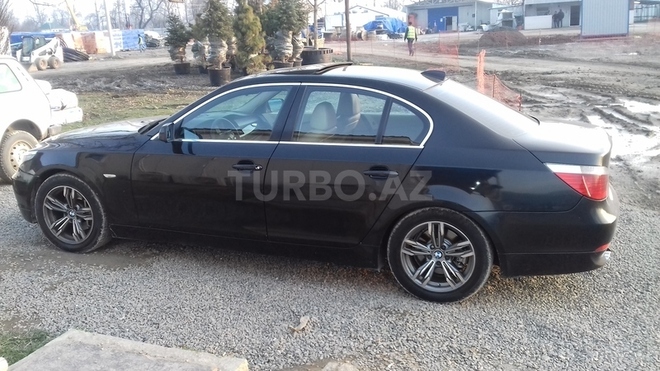 BMW 520 2004, 210,000 km - 2.2 l - Bakı