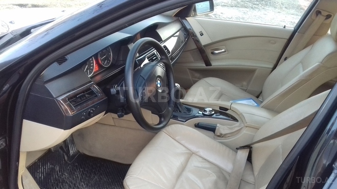 BMW 520 2004, 210,000 km - 2.2 l - Bakı