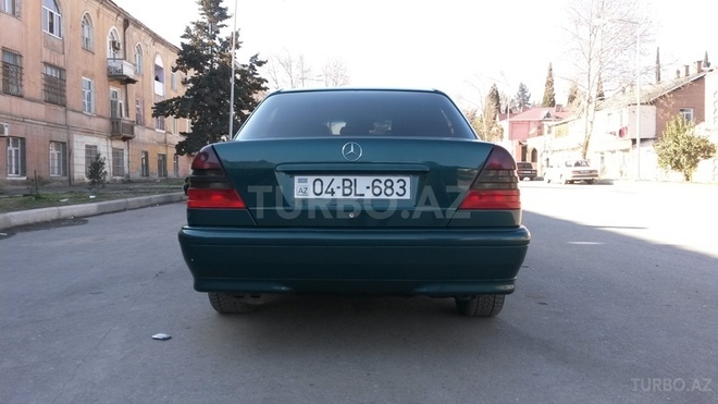 Mercedes C 220 1999, 250,000 km - 2.2 l - Gəncə