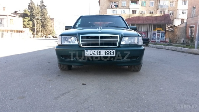 Mercedes C 220 1999, 250,000 km - 2.2 l - Gəncə