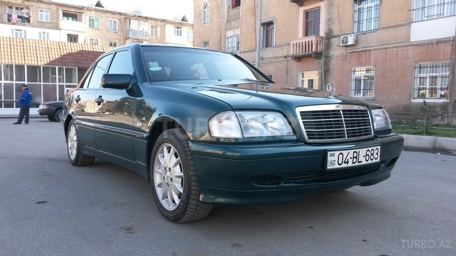 Mercedes C 220 1999, 250,000 km - 2.2 l - Gəncə