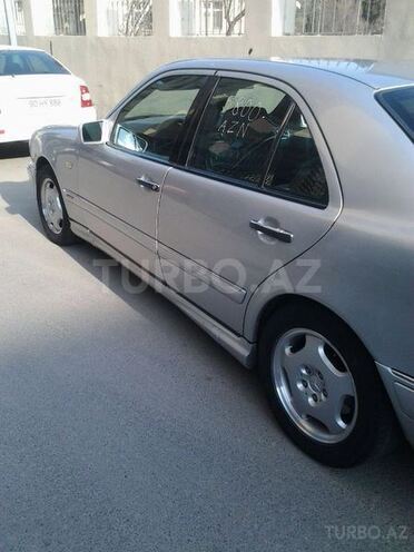 Mercedes E 280 1997, 365,000 km - 2.8 l - Bakı