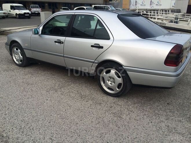Mercedes C 200 1995, 173,000 km - 2.0 l - Bakı