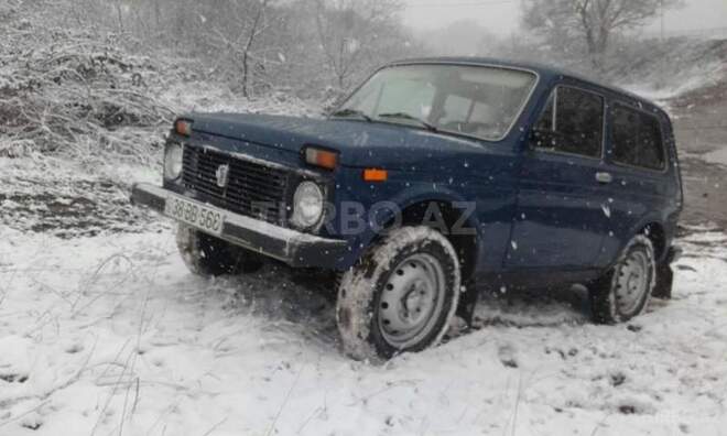 LADA (VAZ) Niva 1991, 9,000,000 km - 1.6 l - Quba