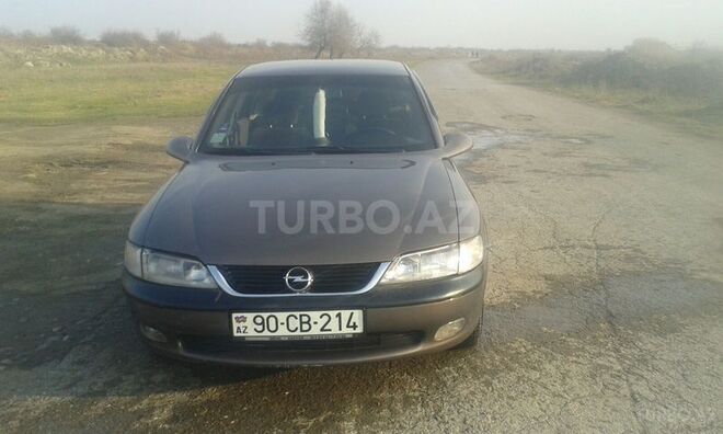 Opel Vectra 1998, 210,000 km - 1.8 л - Yevlax