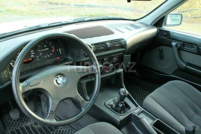 BMW 525 1991, 300,000 km - 2.5 l - Bakı
