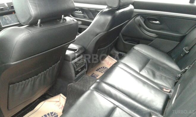 BMW 525 2002, 187,000 km - 2.5 l - Bakı