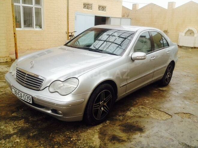 Mercedes C 240 2001, 168,000 km - 2.6 l - Sumqayıt