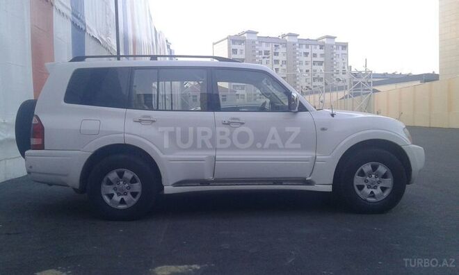 Mitsubishi Pajero 2004, 264,000 km - 3.0 l - Bakı