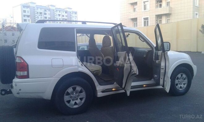 Mitsubishi Pajero 2004, 264,000 km - 3.0 l - Bakı