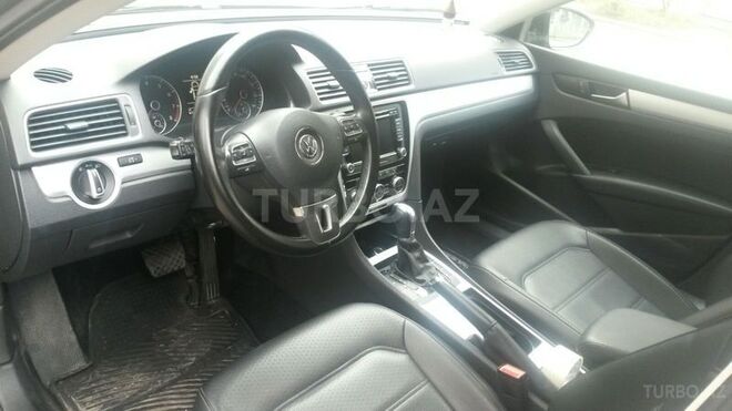 Volkswagen Passat 2012, 58,000 km - 2.5 l - Bakı