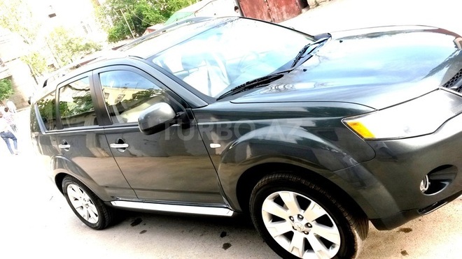 Mitsubishi Outlander 2009, 128,000 km - 2.4 l - Bakı