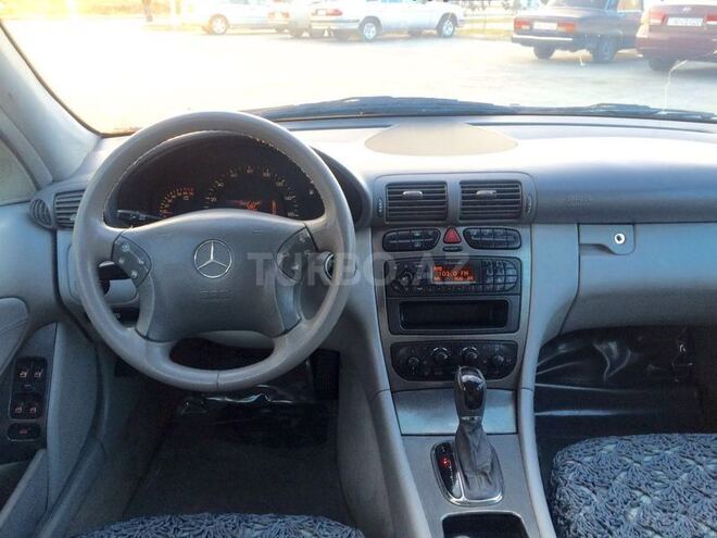 Mercedes C 240 2003, 178,000 km - 2.4 l - Sumqayıt