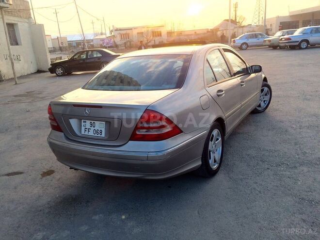 Mercedes C 240 2003, 178,000 km - 2.4 l - Sumqayıt