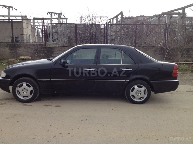 Mercedes C 220 1993, 400,000 km - 2.2 l - Bakı