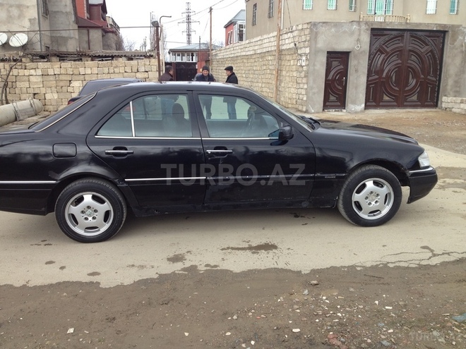 Mercedes C 220 1993, 400,000 km - 2.2 l - Bakı