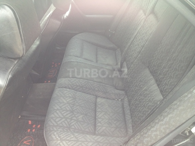 Mercedes C 220 1993, 400,000 km - 2.2 l - Bakı