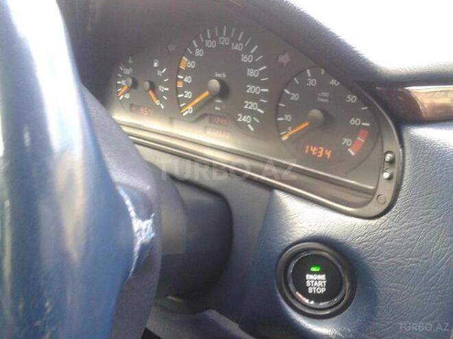 Mercedes E 230 1996, 272,600 km - 2.3 l - Bakı