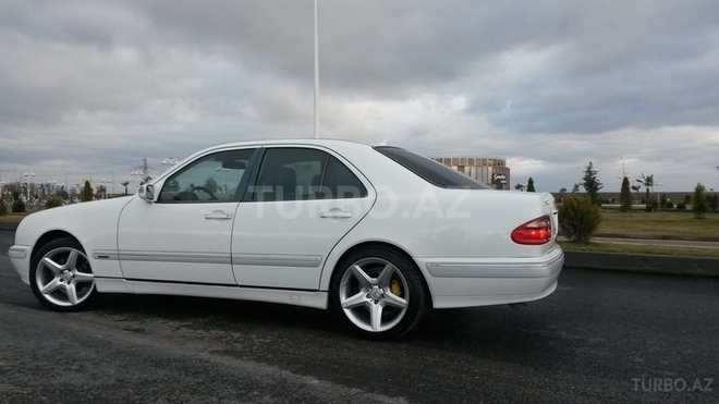 Mercedes E 240 2001, 245,000 km - 2.6 л - Kürdəmir