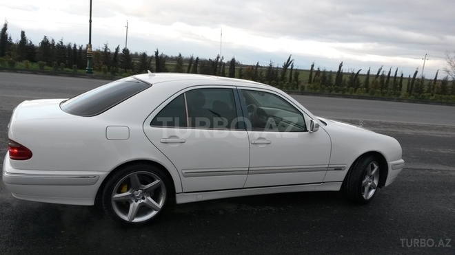 Mercedes E 240 2001, 245,000 km - 2.6 л - Kürdəmir