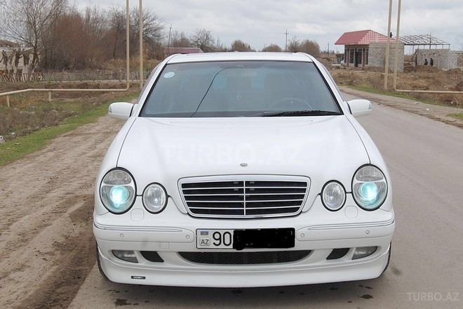 Mercedes E 320 2000, 220,000 km - 3.2 l - Bakı