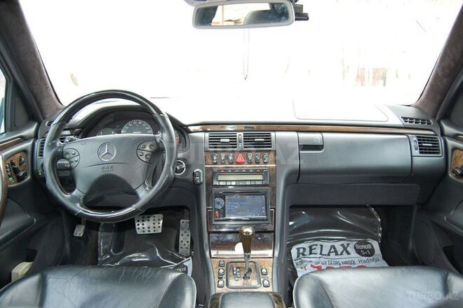 Mercedes E 320 2000, 220,000 km - 3.2 l - Bakı