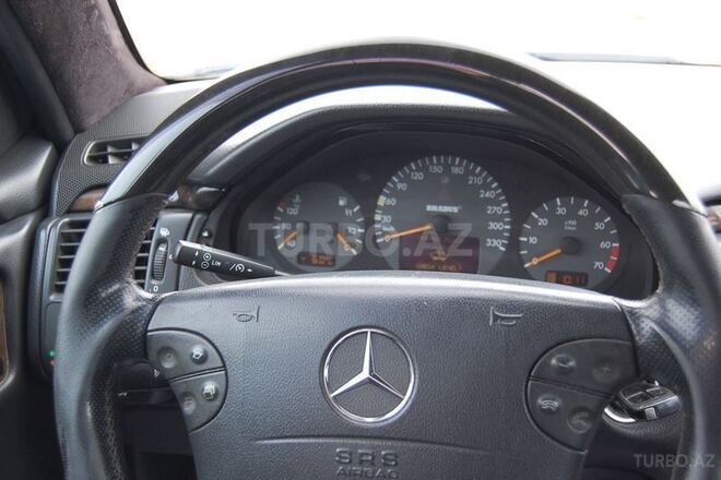Mercedes E 320 2000, 220,000 km - 3.2 l - Bakı