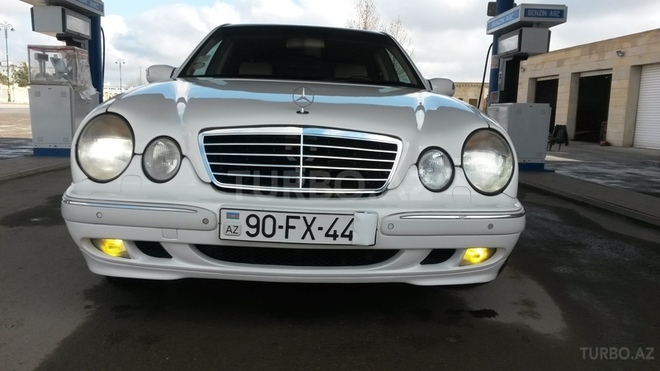 Mercedes E 240 2000, 246,000 km - 2.6 л - Bakı