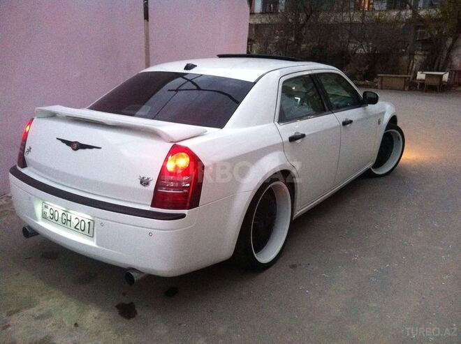 Chrysler 300C 2005, 151,000 km - 5.7 l - Bakı
