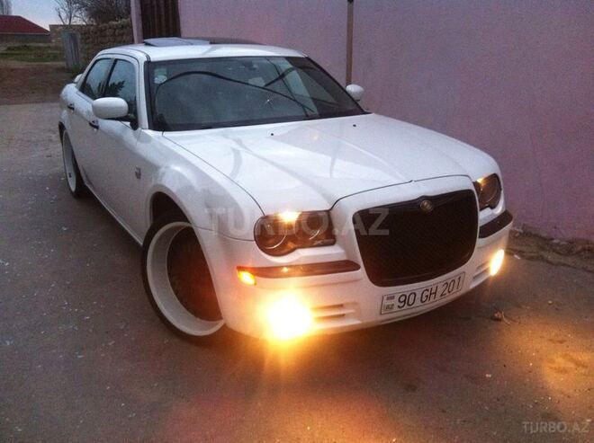 Chrysler 300C 2005, 151,000 km - 5.7 l - Bakı